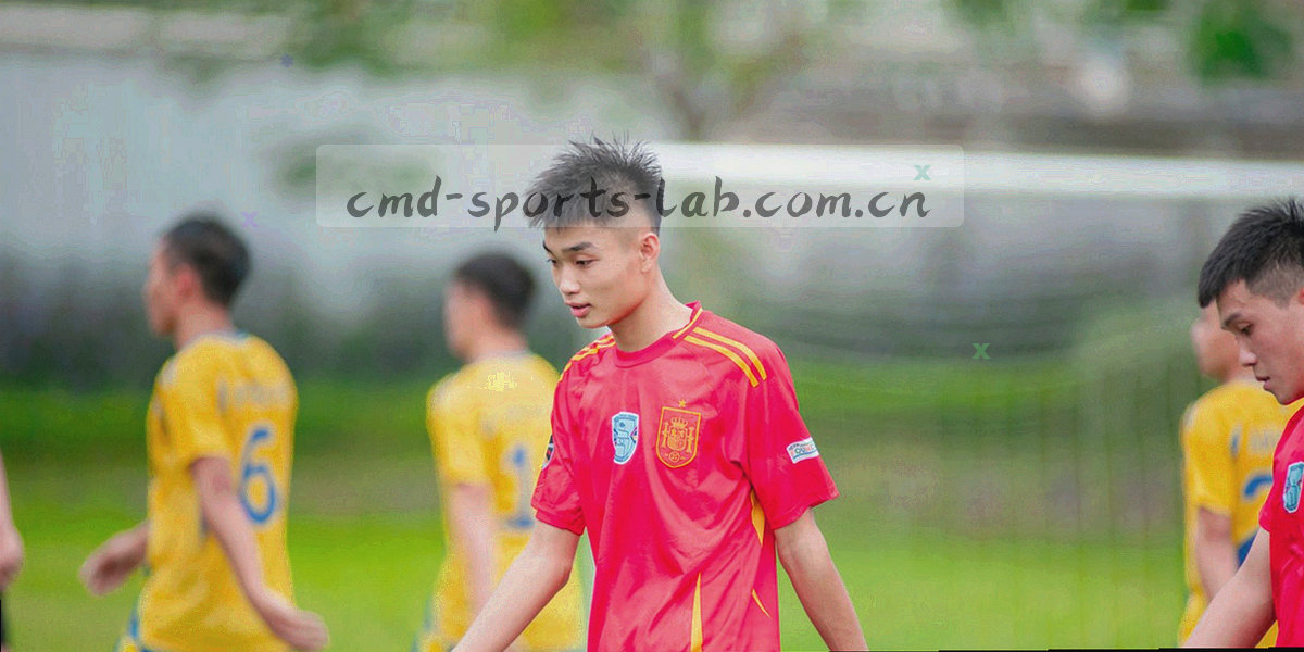 深墨蓝背景上的抽象数据流与节点纹理，无人物与真实地点